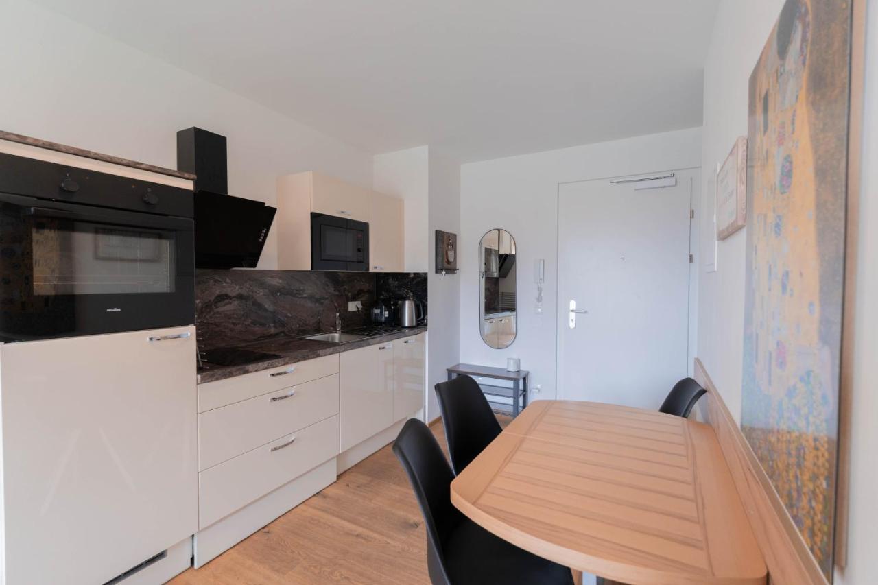 Modern Apartment With Private Balcony Near City Center Виена Екстериор снимка